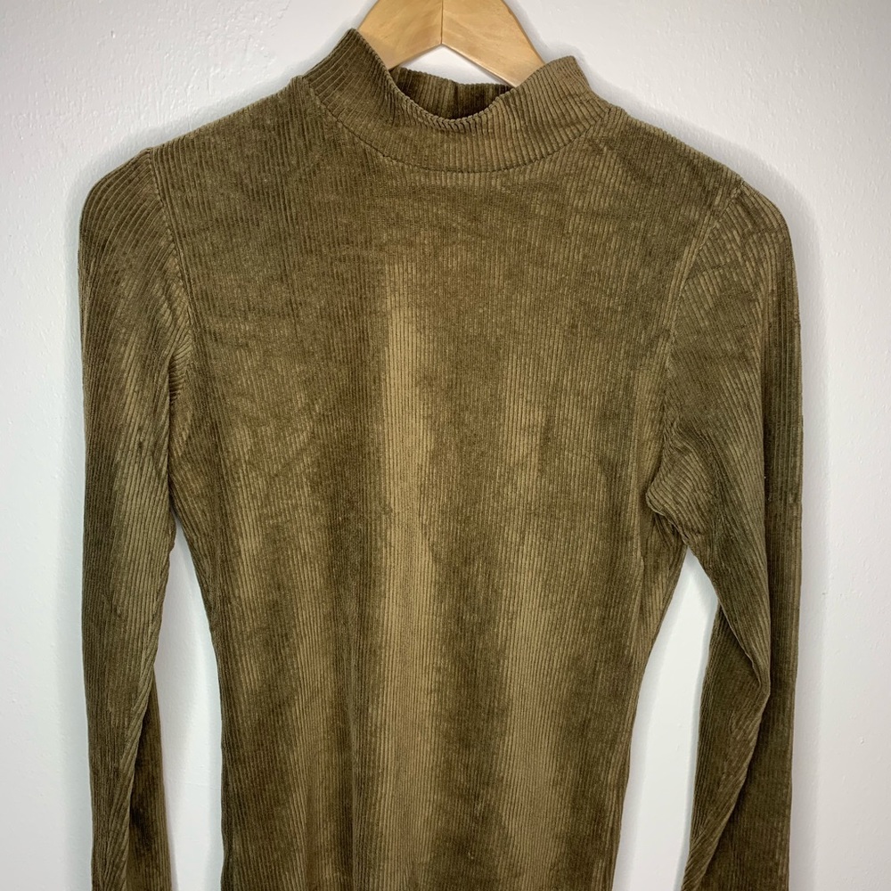 Corduroy velour longsleeve micro-turtleneck
